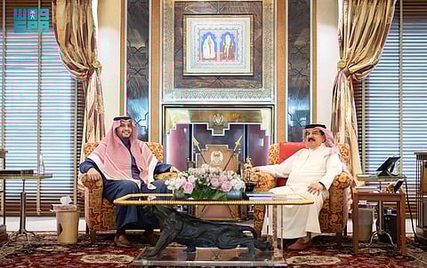 ملك البحرين يستقبل "تركي بن محمد" وينوه بالعلاقات الأخوية بين البلدين الشقيقين