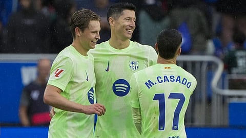 توقعاتٌ بانتقال نجم برشلونة "دي يونغ" إلى الدوري السعودي