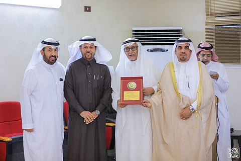 عمرها 75 عاماً.. طلاب قدامى يشهدون أطلال "أول مدرسة نشأت بخليص" والذكريات