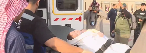 إنفاذًا لتوجيهات "القيادة".. وصول التوأم الملتصق السوري "سيلين وإيلين" إلى الرياض