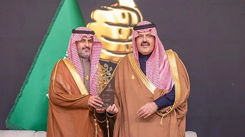 أمير حائل يتوج فرع الصحة بالمنطقة بجائزة "بصمة" بمسار "مبادرة"