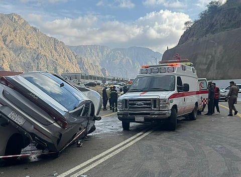 حادث تصادم بعقبة الباحة يخلف 7 إصابات واستجابة زمنية للفرق الإسعافية في دقيقتين