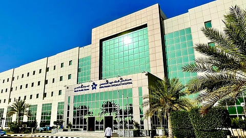 طبيب من "تخصصي تبوك" ينقذ حياة راكب توقف قلبه خلال رحلة جوية