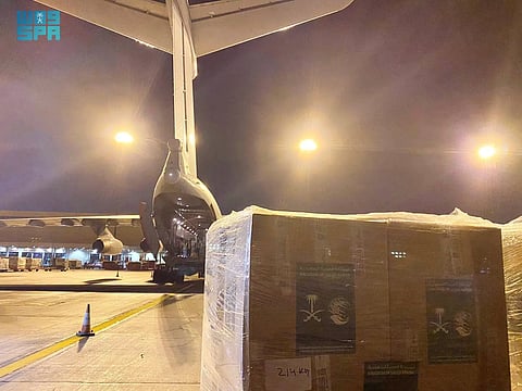 مغادرة الطائرة السعودية الإغاثية الـ 7 إلى سوريا تحمل على متنها 28 طناً من المواد الغذائية والإيوائية والطبية