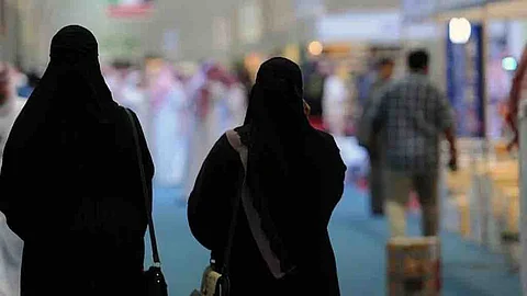 إحصائية عن الحالة الاجتماعية للنساء بين 15 و49 عاماً بالمملكة: 41٪ غير متزوجات