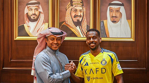 النصر يمدد عقد "الخيبري" حتى 2029