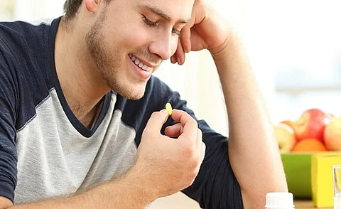 لصحة الرجال الإنجابية.. طبيب روسي: هذه أهم 4 فيتامينات في النظام الغذائي