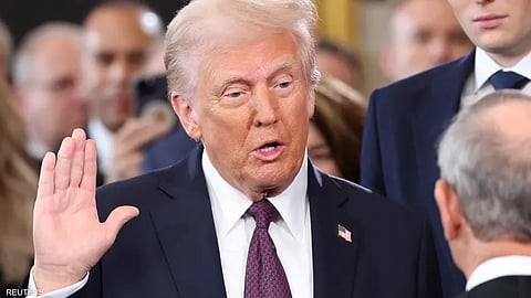 "ترامب" يصبح الرئيس الـ47 للولايات المتحدة الأمريكية ويؤدي القسم