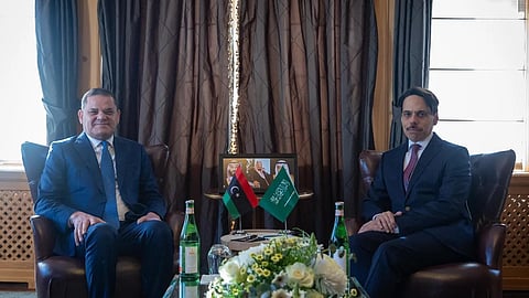 دافوس.. وزير الخارجية يلتقي رئيس حكومة الوحدة الوطنية الليبي