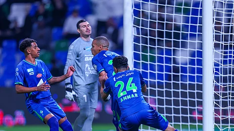 دوري روشن: ريمونتادا الفتح تطيح بضمك