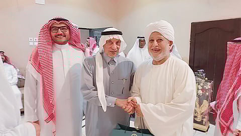 بمناسبة انتهاء خدمتهم.. صحة القنفذة تكرم أطباء خدموا 40 عاماً