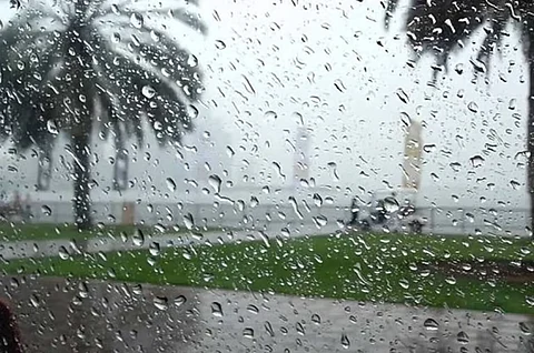 طقس عسير.... "الأرصاد": أمطار ورياح شديدة وتساقط البرد وجريان السيول حتى العاشرة مساءً