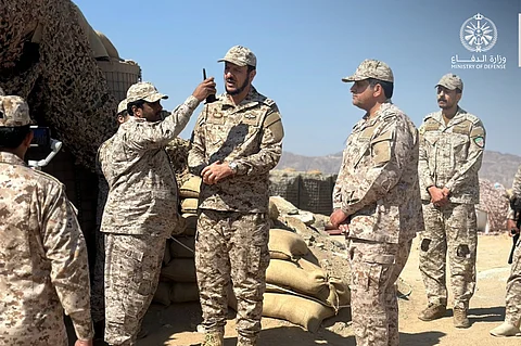 أعظم القربات وأشرف الأعمال..الشؤون الدينية للقوات المسلحة تزور"مرابطي الحد الجنوبي"