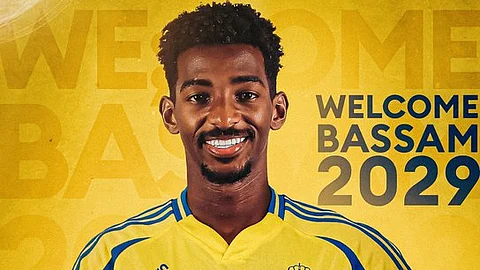 النصر يضم "هزازي".. ويوافق على انتقال "مختار" للاتفاق