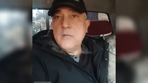 صورة متداولة لعاطف نجيب
