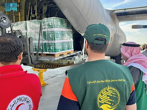 وصول الطائرة السعودية الـ 56 لمساعدة الشعب الفلسطيني في قطاع غزة