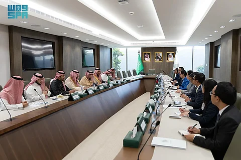 "القصبي" يجتمع بنظيره الكمبودي ويوقع مذكرة تفاهم لتعزيز التعاون التجاري بين البلدين