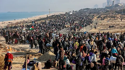 عائدون من جنوب غزة إلى شمال القطاع