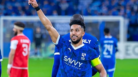 الهلال يتفق مع سالم على التجديد لموسمَيْن
