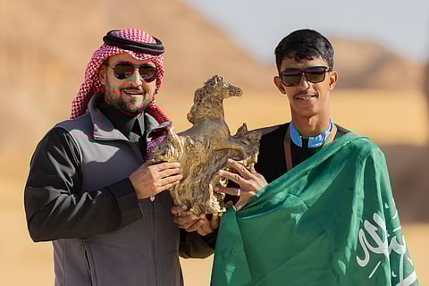 "عبدالله بن فهد" يتوج الفارس السعودي "السالمي" بلقب كأس خادم الحرمين الشريفين للقدرة والتحمل في العُلا