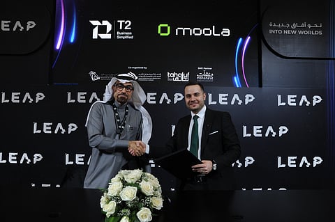 شركة "T2" تستحوذ على حصة أغلبية في "مولا"