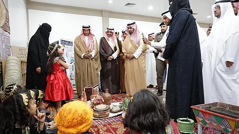 "الشكرة" يرعى "حفل التميز الرابع" ويكرم المتميزين والمتميزات في بيش