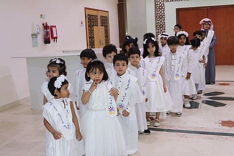 مستشفى الولادة بمكة يحتفي بشفاء 50 طفلاً من سرطان الدم