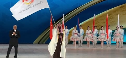 رسمياً.. المملكة تتسلم علم استضافة دورة الألعاب الآسيوية الشتوية "نيوم 2029"