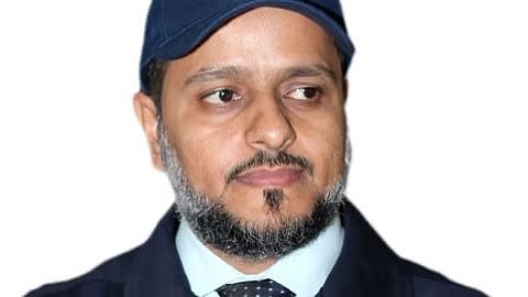 لتأهيل الكوادر المستقبلية... "تقنية جدة" تثري الابتكارات العلمية بالروبوتات والذكاء الاصطناعي