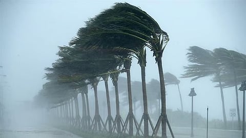"الأرصاد": رياحٌ شديدة وارتفاعٌ للأمواج على الجزر والمحافظات الساحلية لمنطقة جازان