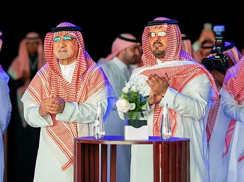 نائب أمير مكة يدشن الهوية الجديدة لموسم جدة مستوحاة من روح البحر وثقافة المدينة