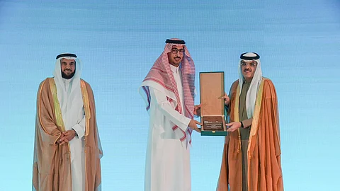 "إنسان" تحصد جائزة المركز الأول في ملتقى الاستدامة المالية