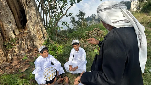في يوم التأسيس.. "مسيرة التعليم" يوثق رحلة التطور التعليمي في فيفاء