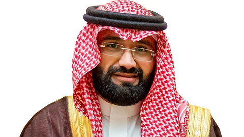 رئيس مجلس إدارة شركة أبراج العروس العقارية علي بن محمود التركي