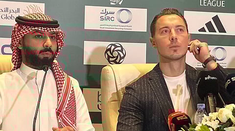 ماتياس يايسله مدرب الأهلي خلال المؤتمر الصحفي