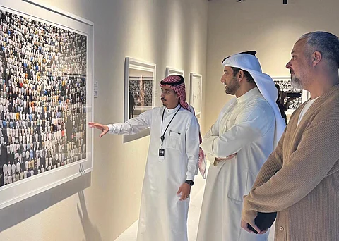 مصور الحرمين يُبهر زوار مهرجان "إكسبوجر" برحلة بصرية إلى مكة