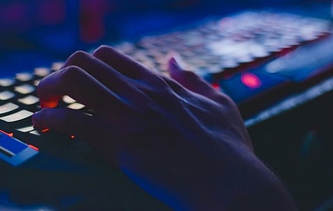 بعدما نصبت على آلاف الضحايا.. النيابة المصرية تباشر التحقيقات بقضية منصة "FBC" الإلكترونية