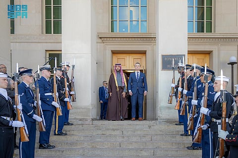 وزير الدفاع الأمريكي يستقبل خالد بن سلمان ويعقدان اجتماعاً ثنائياً موسعاً
