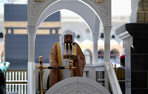 إمام وخطيب المسجد الحرام أسامة خياط