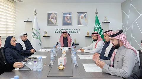 اتحاد اليد يحل اللجان الدائمة والمؤقتة