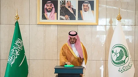 نائب أمير مكة يُدشِّن حملة "جود المناطق 2"