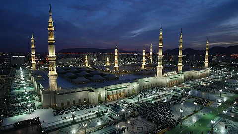 المسجد النبوي.. إطلاق سلسلة من المحاضرات العلمية الرمضانية لإثراء تجربة الزائرين