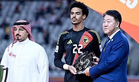 حارس الأخضر السعودي "حامد يوسف" يخطف جائزة الأفضل في آسيا