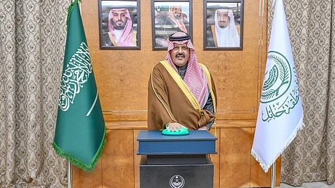 أمير حائل يُدشِّن مبادرة "وقفة جود حائل" لتعزيز العطاء ودعم الفئات الأكثر احتياجًا