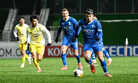 جانب من لقاء الهلال وباختاكور الأوزبكي