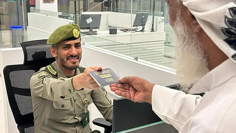 إنهاء إجراءاتهم بيسر وسهولة.. جوازات الوديعة تستقبل ضيوف الرحمن خلال رمضان