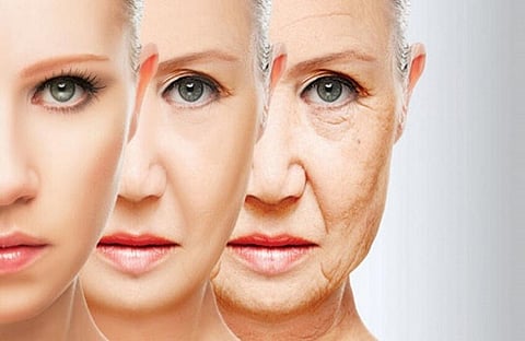 في أي عمر يبدأ تسارع الشيخوخة؟.. دراسة تجيب