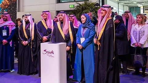 المملكة تبهر العالم.. "أرض السعودية" تدشن مشاركتها في أكبر معرض سياحي دولي بألمانيا