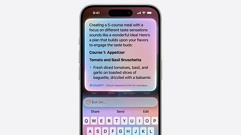 "أبل" تؤجّل طرح "سيري الذكي".. ما السبب؟