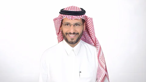 المستشار الإعلامي علي بن عايض القرني